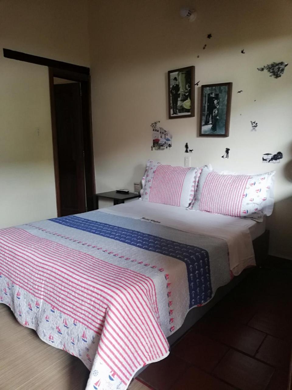 Hostal La Mansion De Virginia Barichara Exterior photo